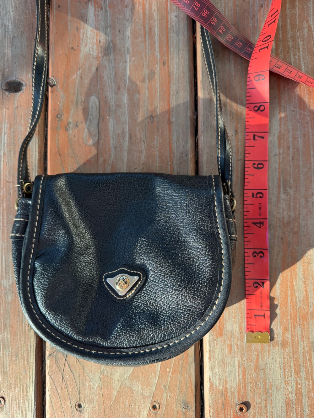 Cute Vintage Crossbody Bag 💼 iPhone 17 Pro fits perfectly ☺️ - Picture 14 of 15